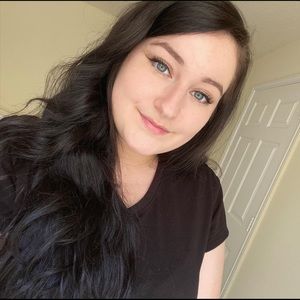 Meet your Posher, Alisha